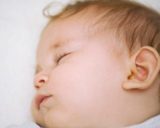 Schlafen ohne Dreimonatskoliken mit Mammut Baby Bäuchleinwohl