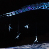 EUROVIVA begeistert zur Eröffnung der 42. Alpinen Ski-WM 2013 mit der Artistik-Show Skygate.