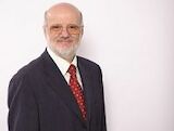 Prof. Dr. András Szász, Begründer der Oncothermie, einer speziellen Form der Hyperthermie