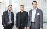 v.l.n.r.: Matthias Christ und Horst Steiner, beide Tele2 sowie Ing. Thomas Mann, Kapsch BusinessCom