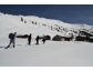 Eine Spitzkehre will gelernt sein: Erstmals Skitourenseminare für Wintergäste